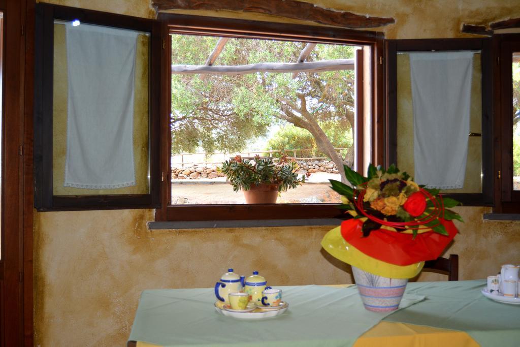 Agriturismo Rubinu Galtellì Eksteriør bilde