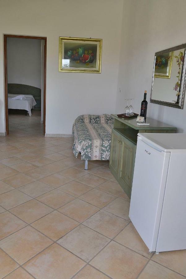 Agriturismo Rubinu Galtellì Eksteriør bilde