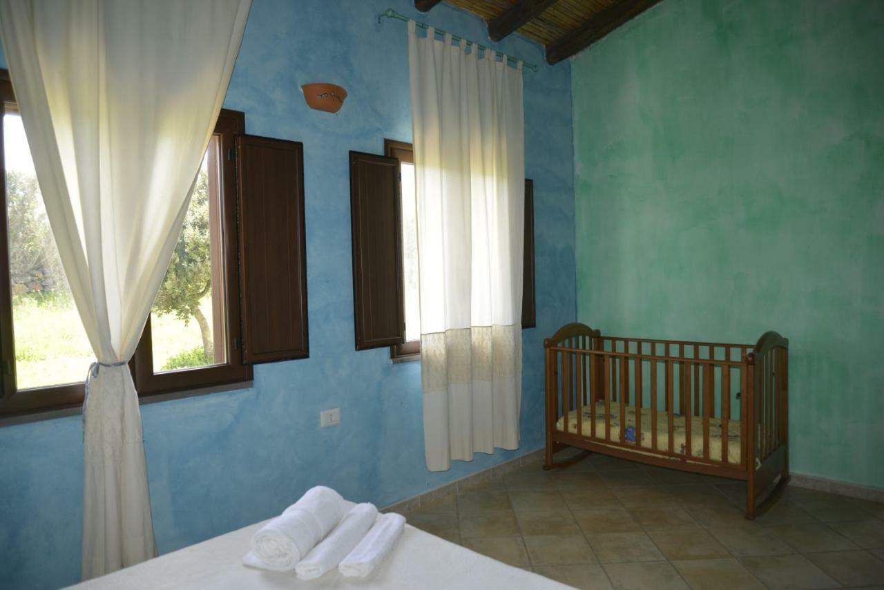 Agriturismo Rubinu Galtellì Eksteriør bilde